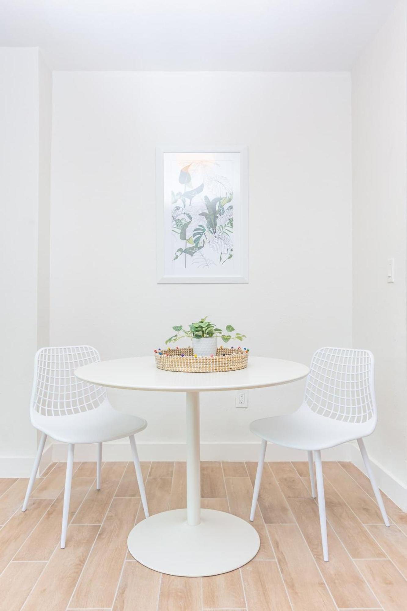 Large Stylish Studio Apartment In El Portal #3 ไมอามี ภายนอก รูปภาพ